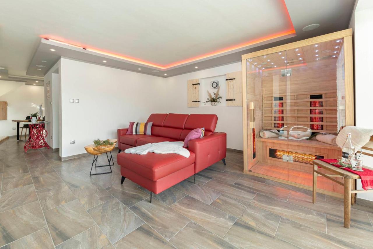 Holiday House Vikend Polzela Esterno foto