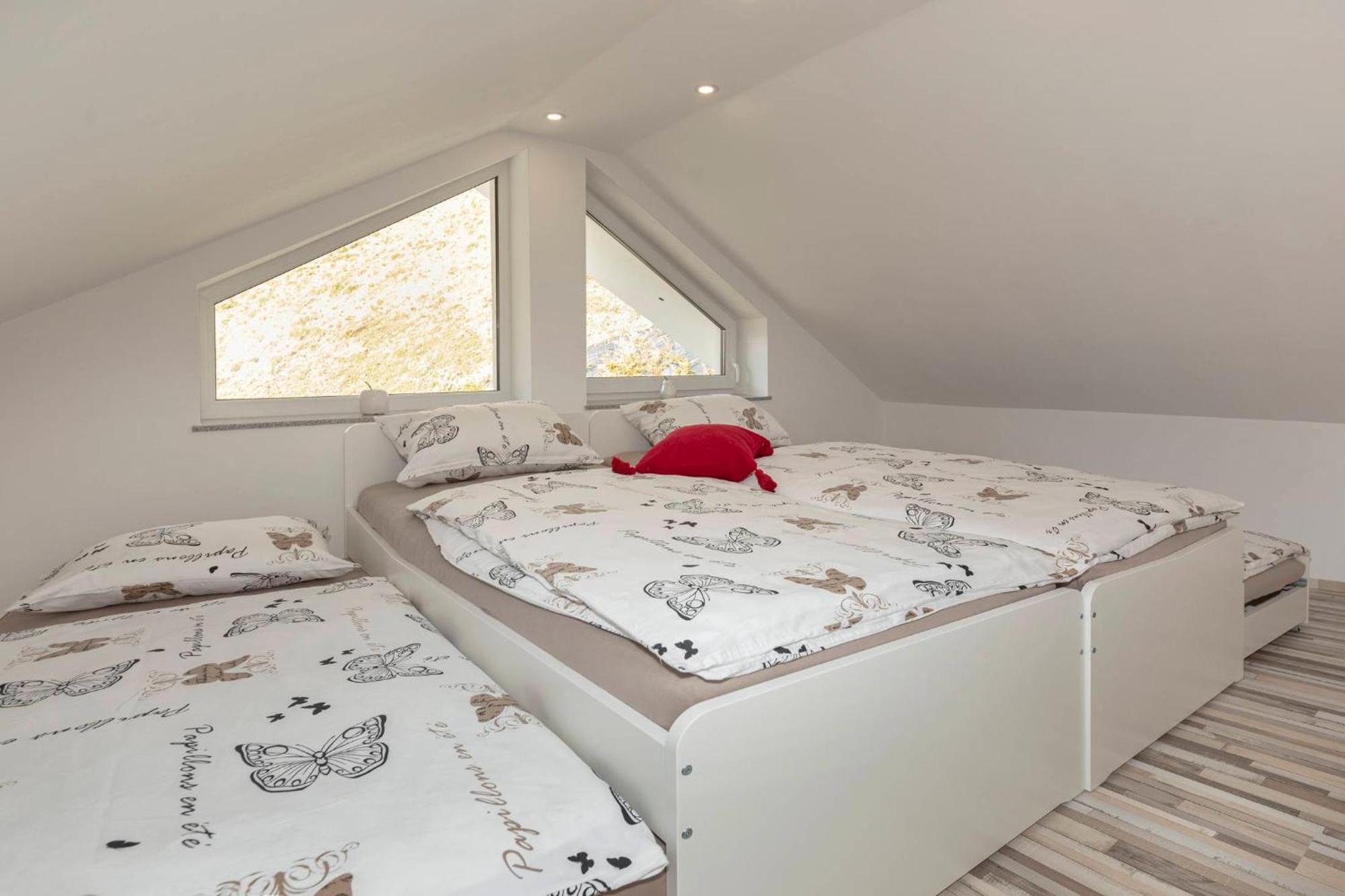 Holiday House Vikend Polzela Esterno foto